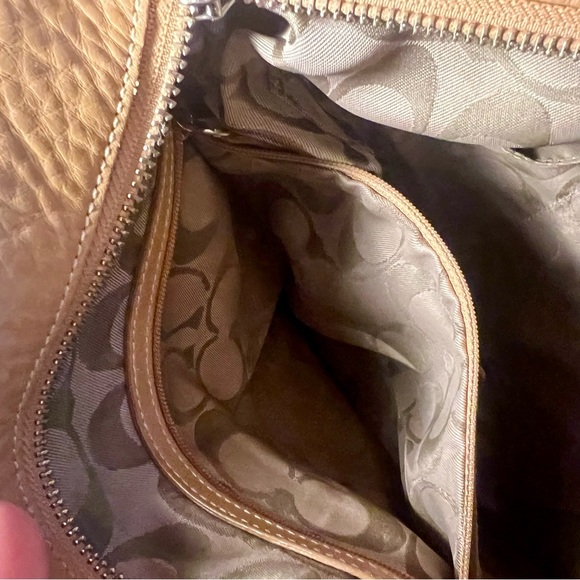 Coach 2006 Legacy Tan Thick Pebble Grain Leather Shoulder Hobo Bag Purse - Picture 9 of 17